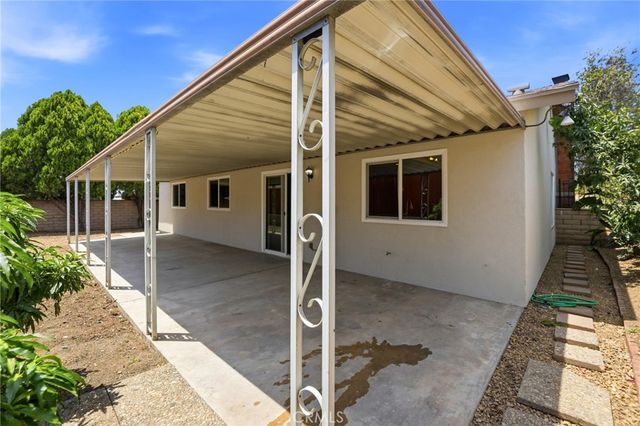 6677 La Praix Street, Highland, CA 92346