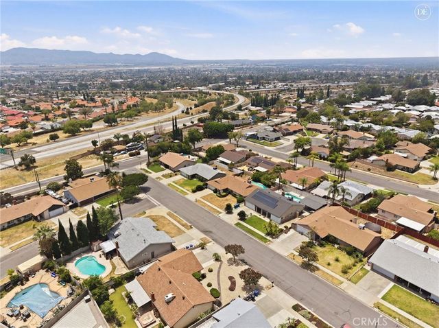 6677 La Praix Street, Highland, CA 92346