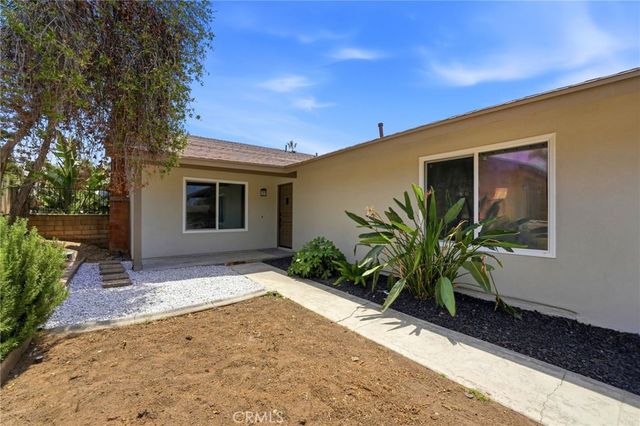 6677 La Praix Street, Highland, CA 92346