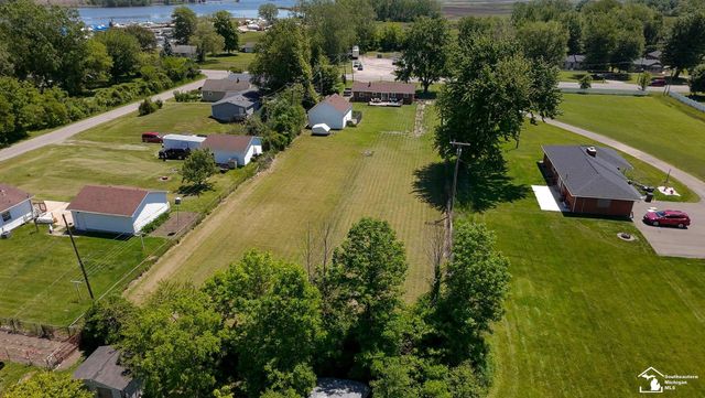 11087 U S Turnpike Road, South Rockwood, MI 48179
