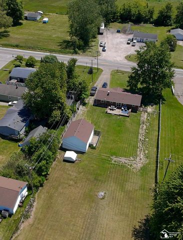 11087 U S Turnpike Road, South Rockwood, MI 48179
