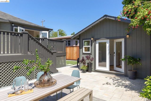 5222 Shafter Ave, Oakland, CA 94618