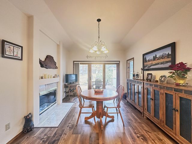 60716 Willow Creek Loop, Bend, OR 97702