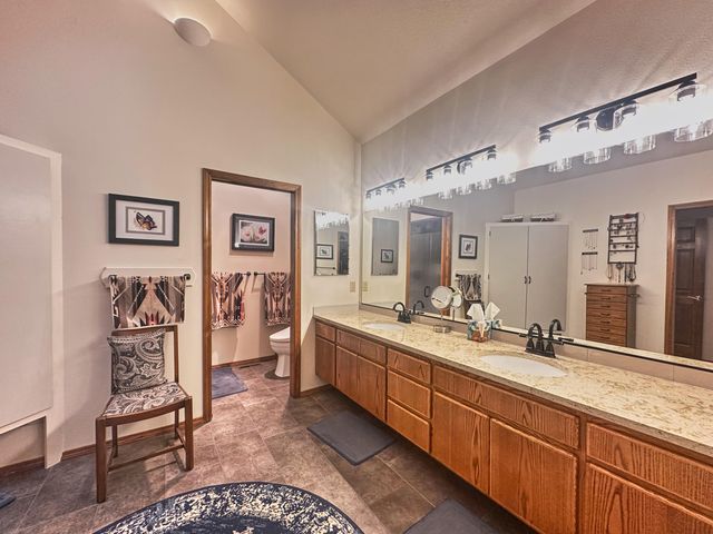 60716 Willow Creek Loop, Bend, OR 97702