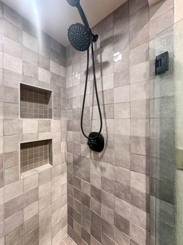 60716 Willow Creek Loop, Bend, OR 97702