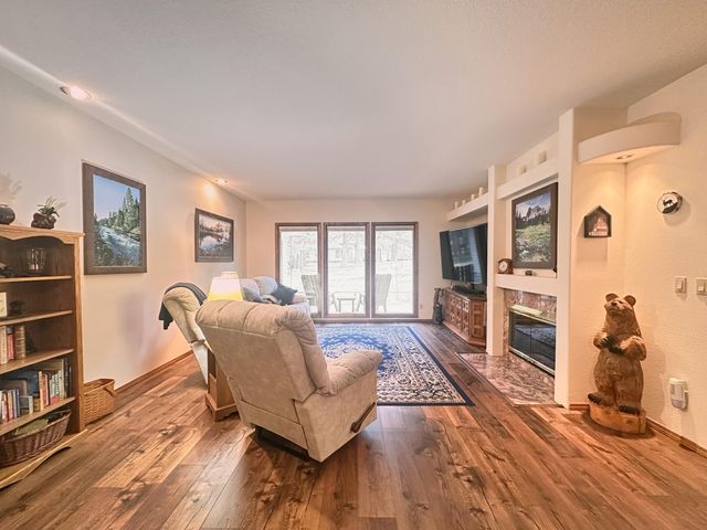 60716 Willow Creek Loop, Bend, OR 97702