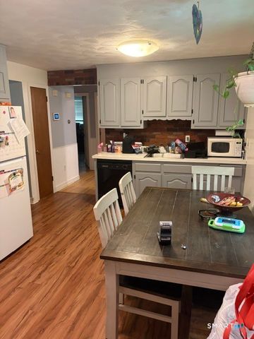 1945 West Street, Southington, CT 06489