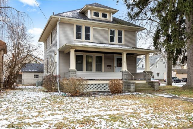 601 Woodland Avenue, Elyria, OH 44035