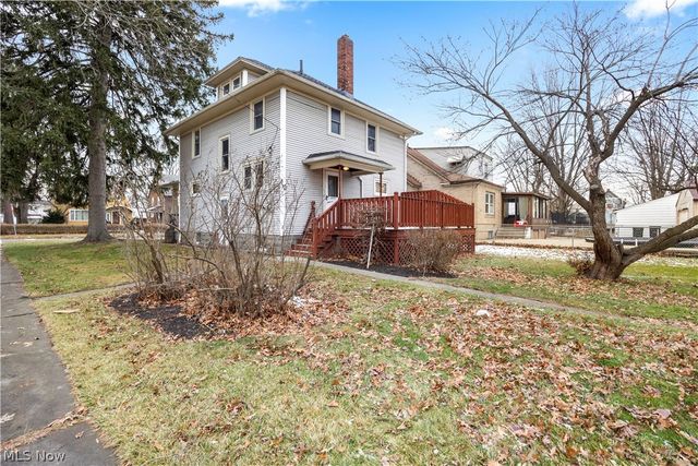 601 Woodland Avenue, Elyria, OH 44035