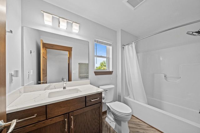 N1451 Maple Ridge ROAD, Lake Geneva, WI 53147