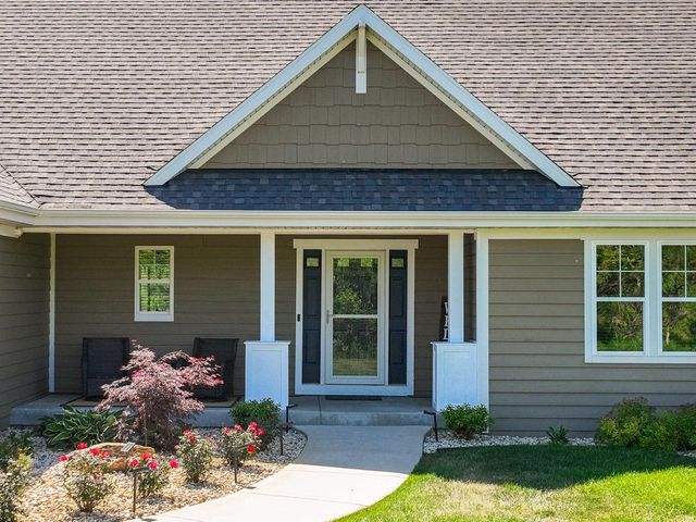 N1451 Maple Ridge ROAD, Lake Geneva, WI 53147