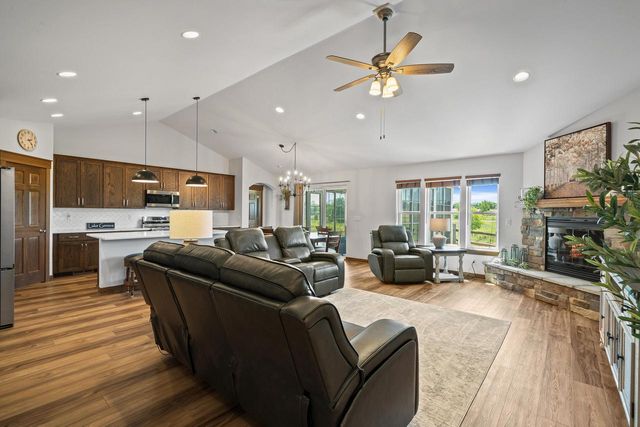 N1451 Maple Ridge ROAD, Lake Geneva, WI 53147