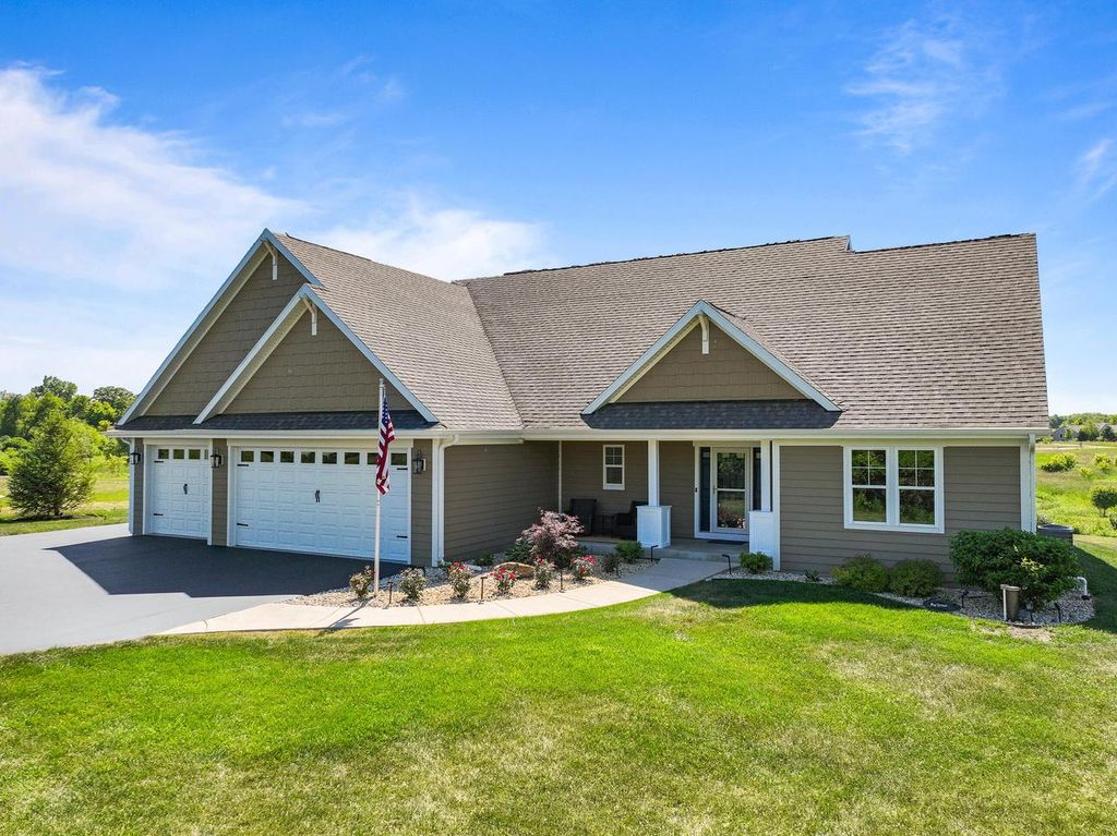 N1451 Maple Ridge ROAD, Lake Geneva, WI 53147