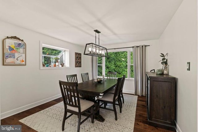 320 KENT RD, Broomall, PA 19008