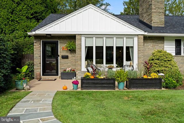 320 KENT RD, Broomall, PA 19008