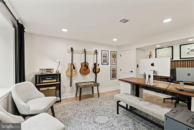 320 KENT RD, Broomall, PA 19008