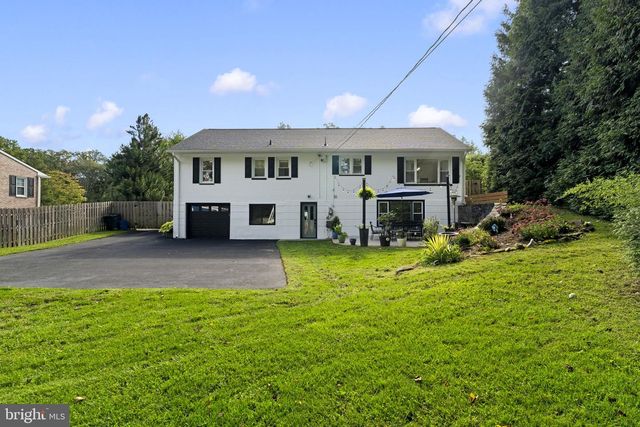 320 KENT RD, Broomall, PA 19008