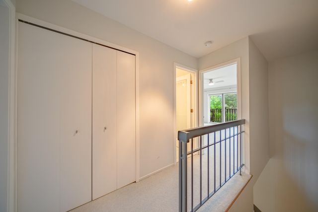 672 Greenhills Drive, Ann Arbor, MI 48105