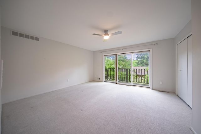 672 Greenhills Drive, Ann Arbor, MI 48105