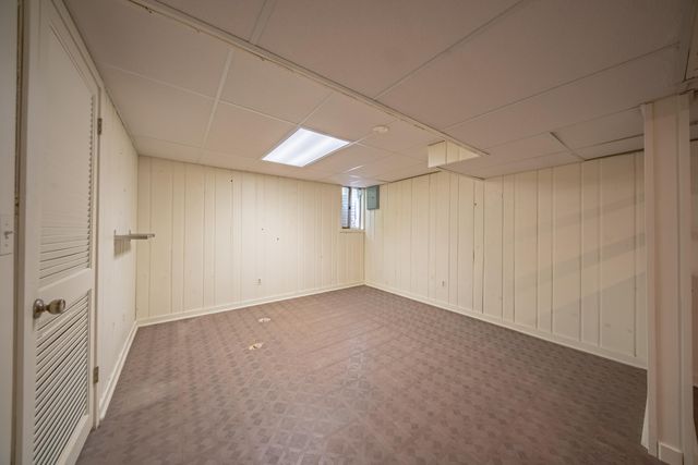 672 Greenhills Drive, Ann Arbor, MI 48105