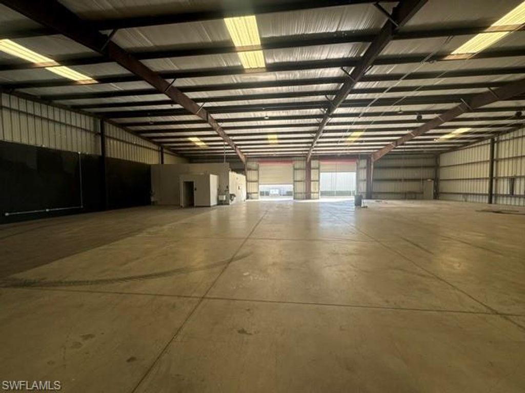 5766 Corporation CIR, FORT MYERS, FL 33905 — photo 2