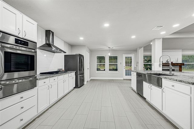 28402 Ascot Farms Road, Magnolia, TX 77354