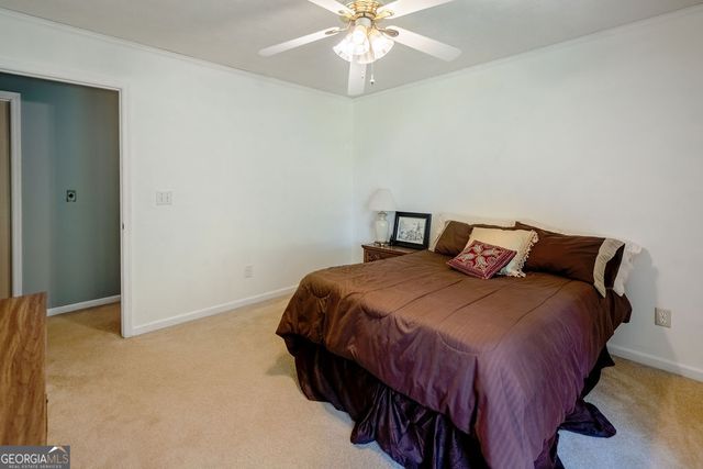 100 Melody Lane, Fayetteville, GA 30215