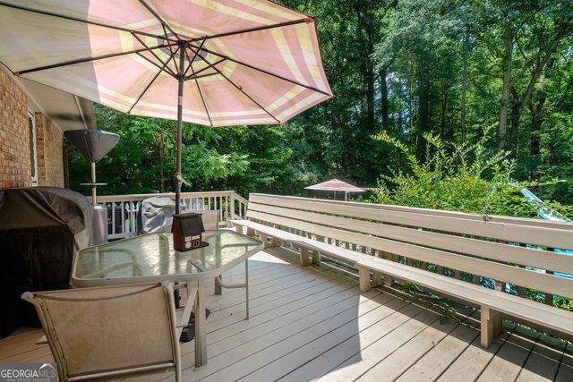 100 Melody Lane, Fayetteville, GA 30215