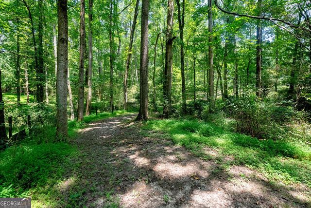 100 Melody Lane, Fayetteville, GA 30215