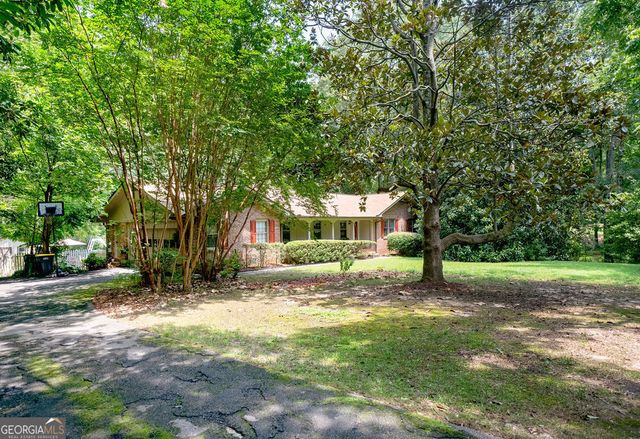 100 Melody Lane, Fayetteville, GA 30215
