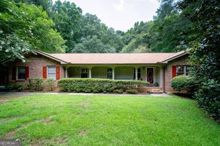 100 Melody Lane, Fayetteville, GA 30215