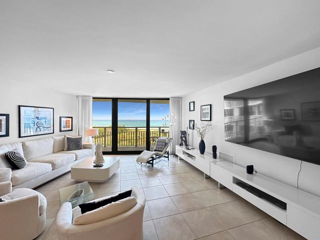 3000 N Ocean Drive 5e, Singer Island, FL 33404