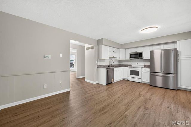 13391 Hiddendale Lane, Ballwin, MO 63021