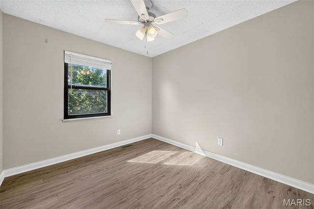13391 Hiddendale Lane, Ballwin, MO 63021