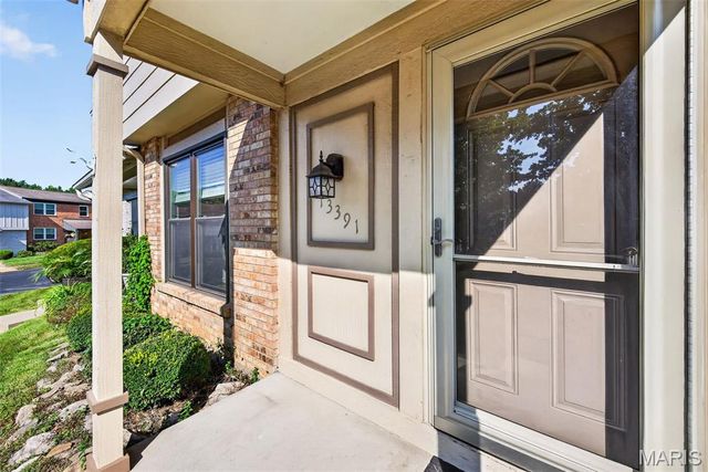 13391 Hiddendale Lane, Ballwin, MO 63021