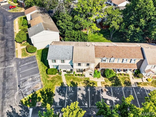 13391 Hiddendale Lane, Ballwin, MO 63021