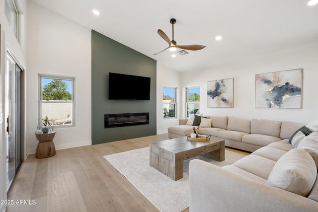 6994 W MONTE LINDO --, Glendale, AZ 85310