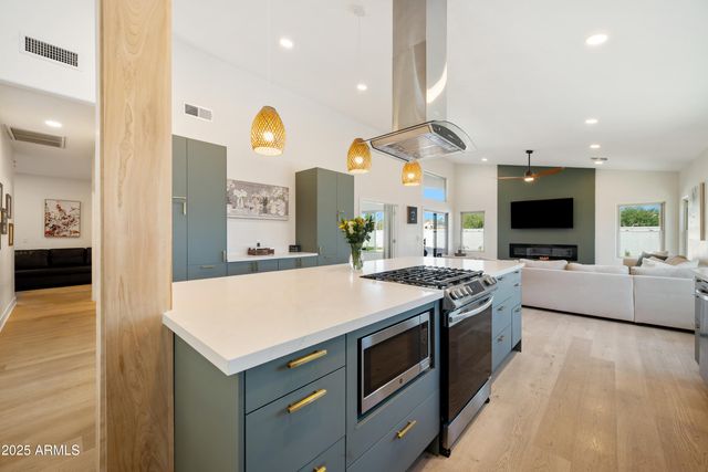 6994 W MONTE LINDO --, Glendale, AZ 85310