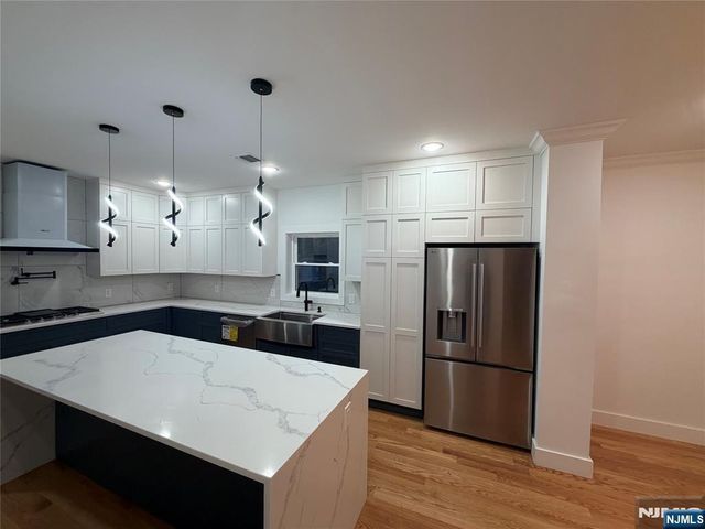 459 Washington Avenue, Rutherford, NJ 07070