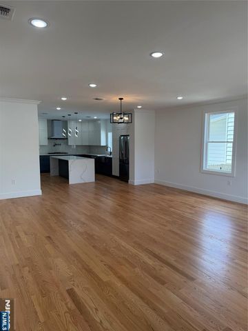 459 Washington Avenue, Rutherford, NJ 07070