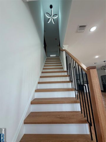 459 Washington Avenue, Rutherford, NJ 07070