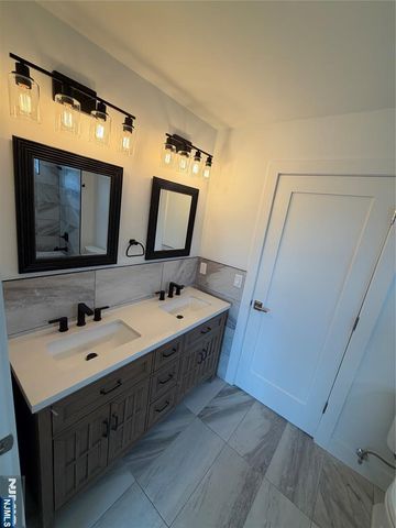 459 Washington Avenue, Rutherford, NJ 07070