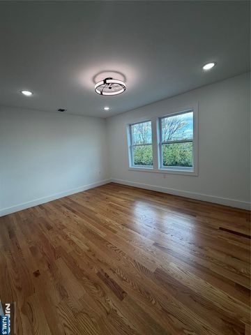 459 Washington Avenue, Rutherford, NJ 07070