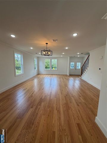 459 Washington Avenue, Rutherford, NJ 07070