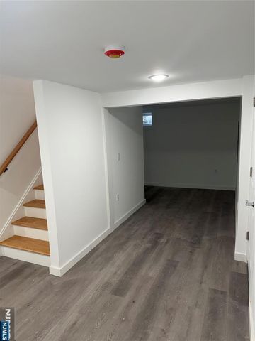 459 Washington Avenue, Rutherford, NJ 07070