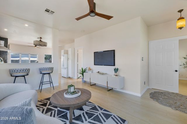 2029 N RICHLAND Street, Phoenix, AZ 85006