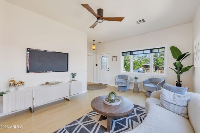 2029 N RICHLAND Street, Phoenix, AZ 85006