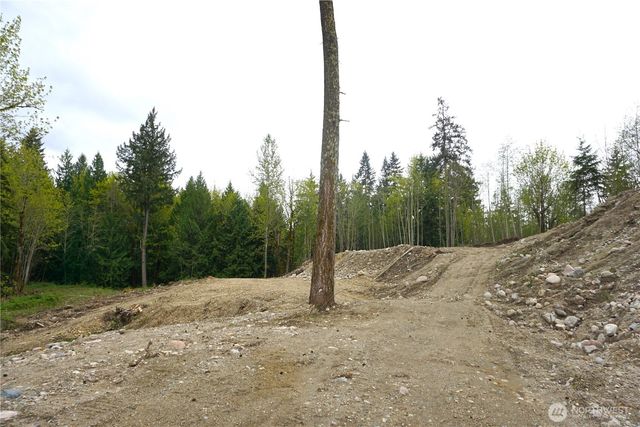 18107 213th Avenue Ct E, Orting, WA 98360