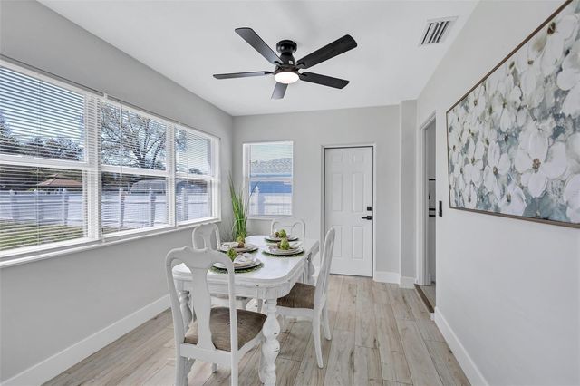 828 50TH AVENUE S, St Petersburg, FL 33705