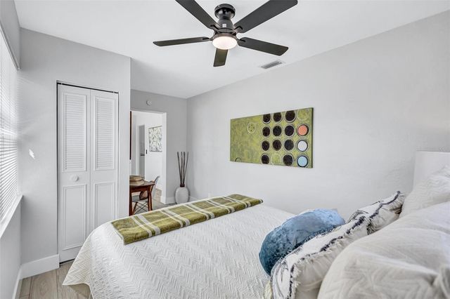 828 50TH AVENUE S, St Petersburg, FL 33705